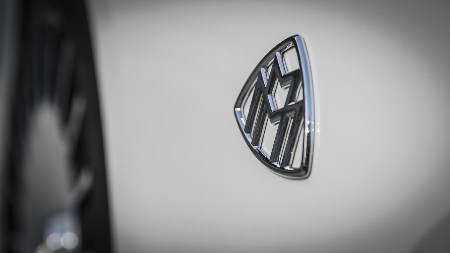 Логотип Mercedes-Maybach S650 Cabriolet 2017 года  (фото 39 из 43)